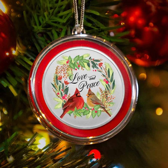 1 oz Silver Colorized Round - Cardinals Wreath "Love and Peace" 1 oz Silver Colorized Round - Cardinals Wreath "Love and Peace"