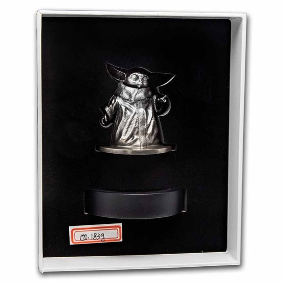 yoda and grogu statue