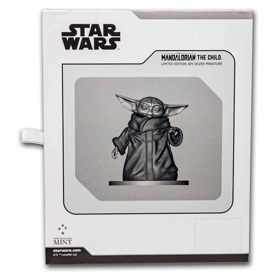 yoda and grogu statue