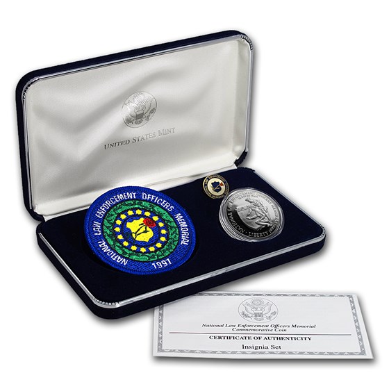 1997-P Law Enforcement $1 Silver Commem Proof (w/Patch & Pin) 1997-P Law Enforcement $1 Silver Commem Proof (w/Patch & Pin)